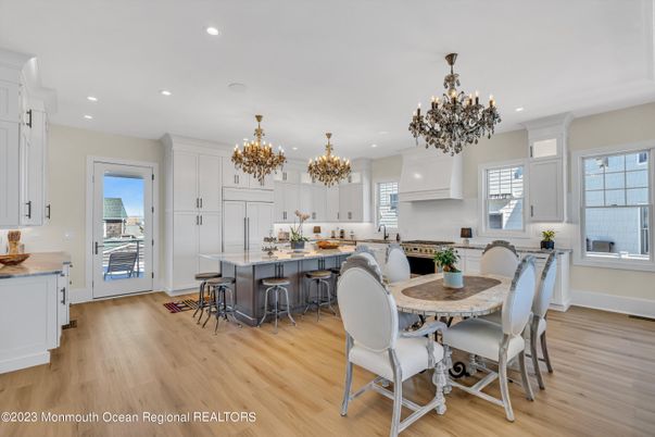 Chandelier, Dining room, Interior, Kitchen, Recessed Lighting, Wood Texture Flooring