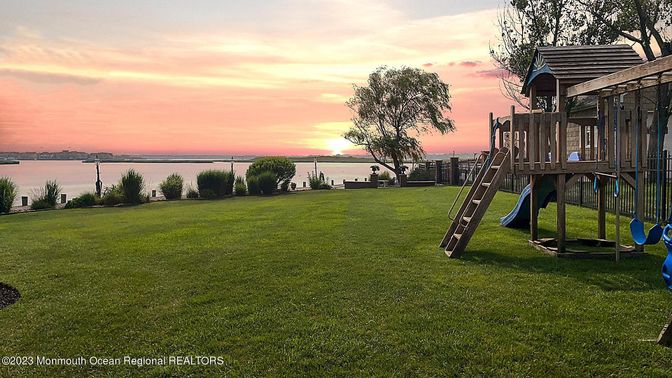 Backyard, Exterior, Playground