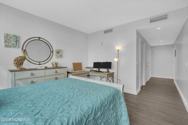 Bedroom, Home Office, Interior, Recessed Lighting, Wood Texture Flooring