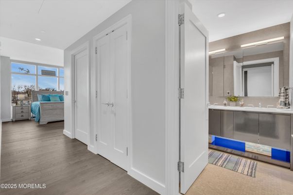 Bathroom, Bedroom, Interior, Recessed Lighting, Wood Texture Flooring