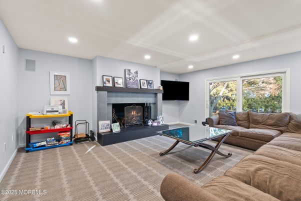 Fireplace, Interior, Living room, Recessed Lighting