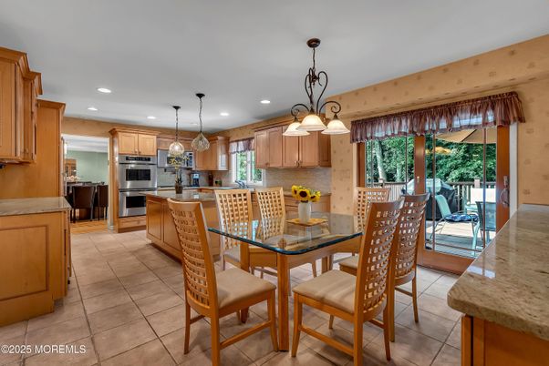 Dining room, Interior, Kitchen, Pendant Lights, Recessed Lighting, Stainless Steel Appliances