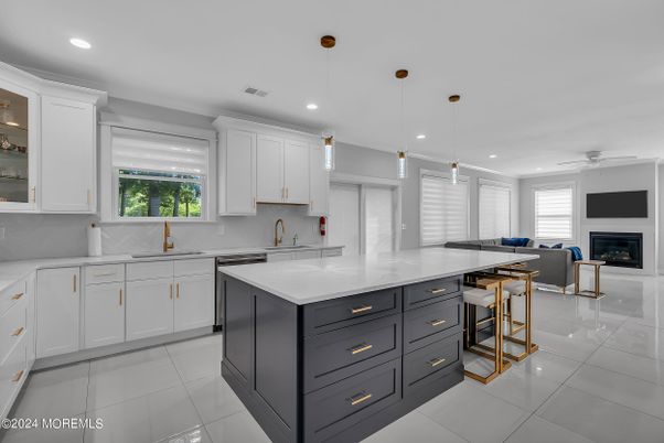 Fireplace, Interior, Kitchen, Pendant Lights, Recessed Lighting