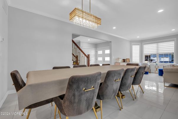 Chandelier, Dining room, Interior, Living room, Recessed Lighting