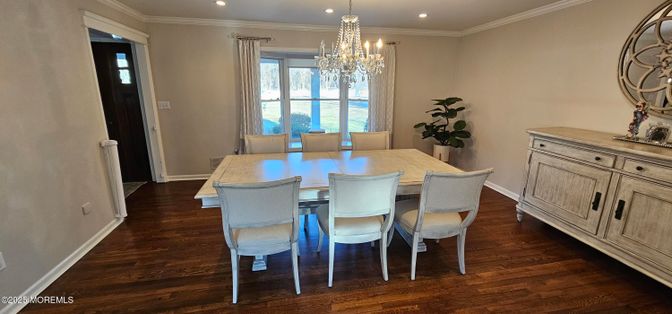 Chandelier, Dining room, Interior, Recessed Lighting, Wood Texture Flooring