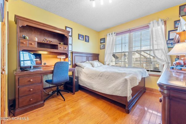 Bedroom, Home Office, Interior, Wood Texture Flooring