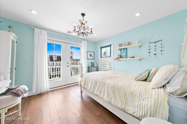 Bedroom, Chandelier, Interior, Recessed Lighting, Wood Texture Flooring