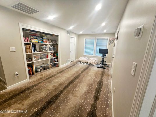 Fitness Equipment, Interior, Recessed Lighting