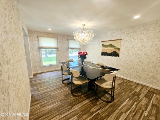 Chandelier, Dining room, Interior, Recessed Lighting, Wood Texture Flooring
