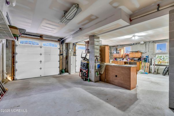 Garage, Interior
