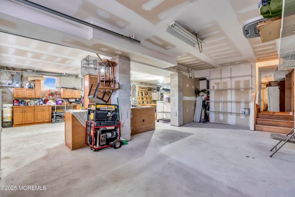 Garage, Interior