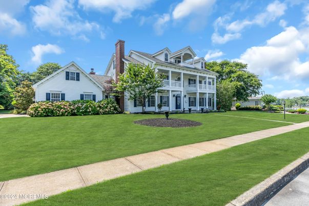 Backyard, Exterior, Facade, Georgian