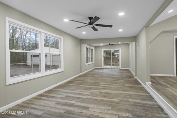 Empty room, Interior, Recessed Lighting, Wood Texture Flooring