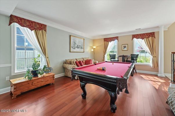 Billiard Table, Game Room, Interior, Wood Texture Flooring