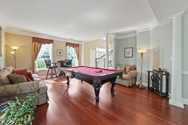 Billiard Table, Game Room, Interior, Wood Texture Flooring