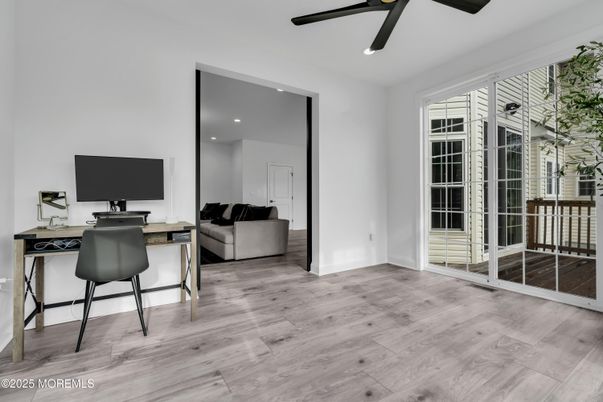 Home Office, Interior, Recessed Lighting, Wood Texture Flooring