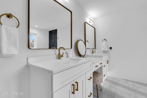 Bathroom, Dual Sink Vanities, Interior, Marble, Recessed Lighting