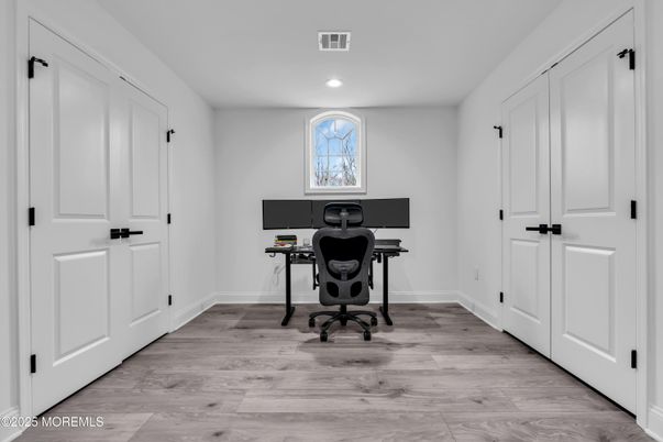 Home Office, Interior, Recessed Lighting, Wood Texture Flooring