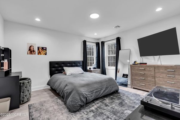 Bedroom, Interior, Recessed Lighting, Wood Texture Flooring