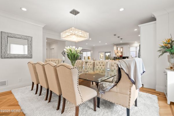 Chandelier, Dining room, Interior, Pendant Lights, Recessed Lighting, Wood Texture Flooring