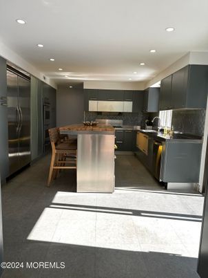 Dining room, Interior, Kitchen, Recessed Lighting, Stainless Steel Appliances
