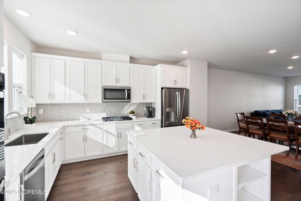Dining room, Interior, Kitchen, Recessed Lighting, Stainless Steel Appliances, Wood Texture Flooring