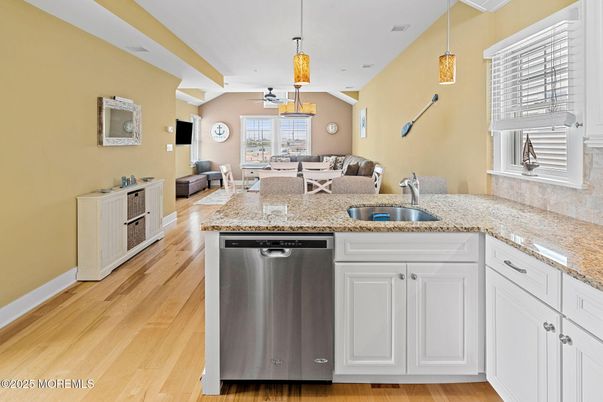 Dining room, Interior, Kitchen, Living room, Pendant Lights, Wood Texture Flooring
