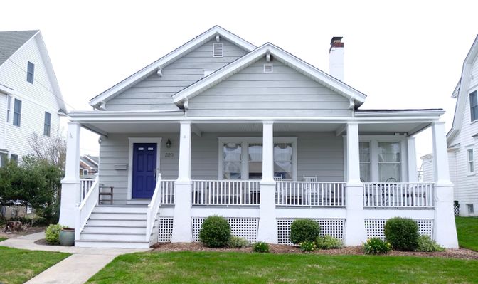 Exterior, Facade, American Craftsman