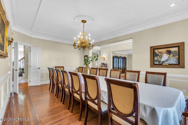 Chandelier, Dining room, Interior, Recessed Lighting, Wood Texture Flooring