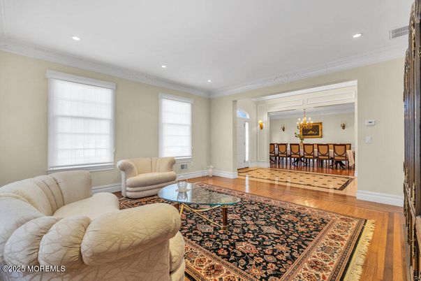 Chandelier, Dining room, Interior, Living room, Recessed Lighting, Wood Texture Flooring