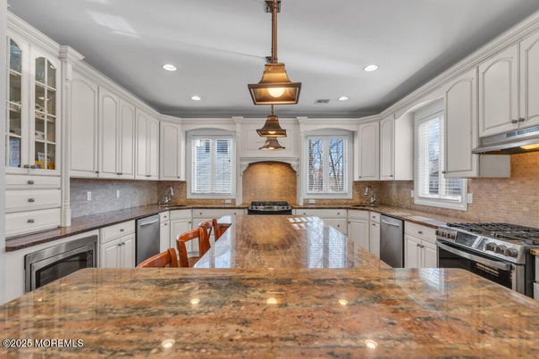 Interior, Kitchen, Pendant Lights, Recessed Lighting, Stainless Steel Appliances