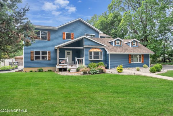 Exterior, Facade, American Craftsman