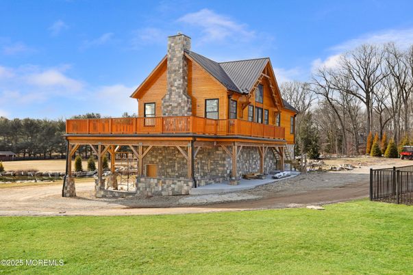 Backyard, Exterior, Facade, Log Home