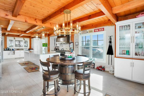 Chandelier, Dining room, Interior, Kitchen, Pendant Lights, Wooden Beams, Wooden Ceilings, Wood Texture Flooring