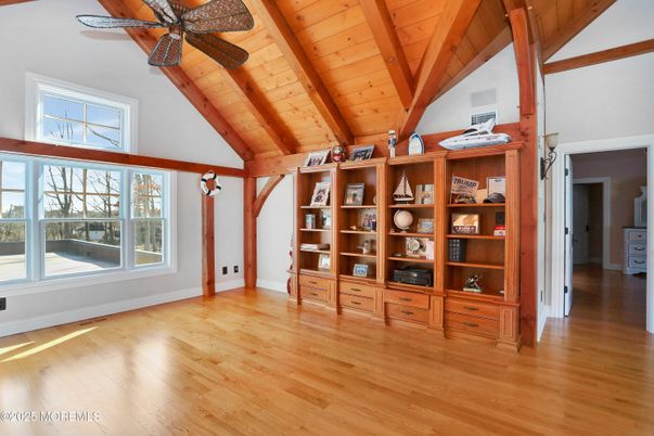 Empty room, Interior, Wooden Beams, Wooden Ceilings, Wood Texture Flooring