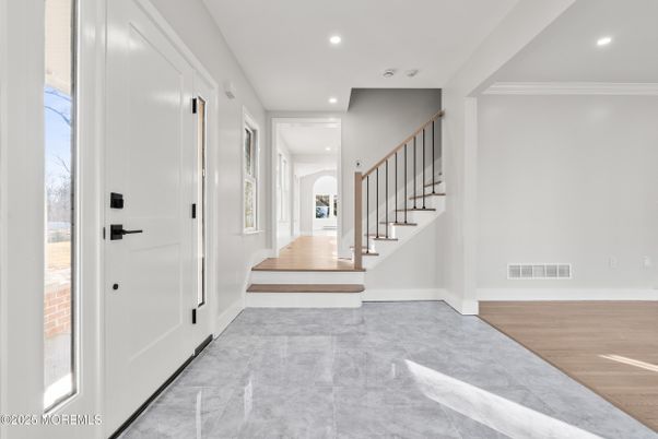 Interior, Recessed Lighting, Wood Texture Flooring