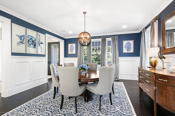 Chandelier, Dining room, Interior, Pendant Lights, Recessed Lighting, Wood Texture Flooring