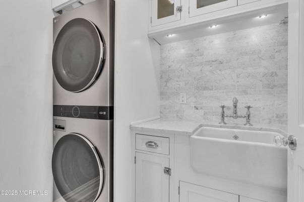 Bathroom, Interior, Marble Walls, Utility Closets, Washer