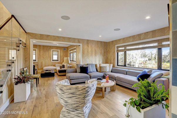 Interior, Living room, Recessed Lighting, Wood Texture Flooring