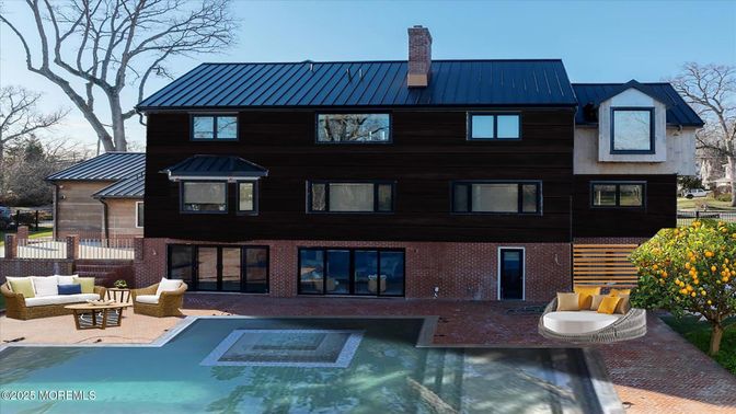 Exterior, Facade, Brick Facade, Log Home