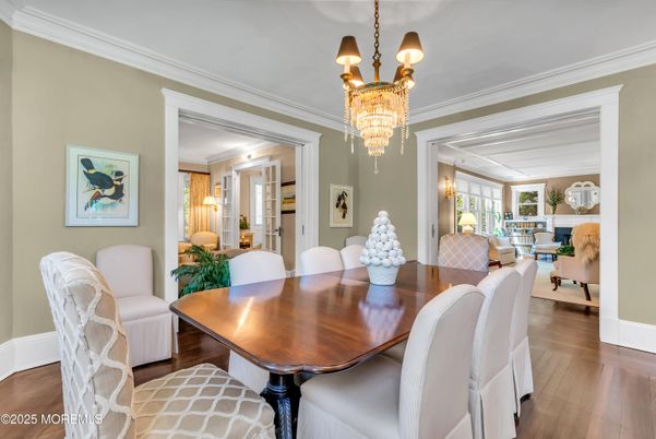 Chandelier, Dining room, Interior, Living room, Wood Texture Flooring