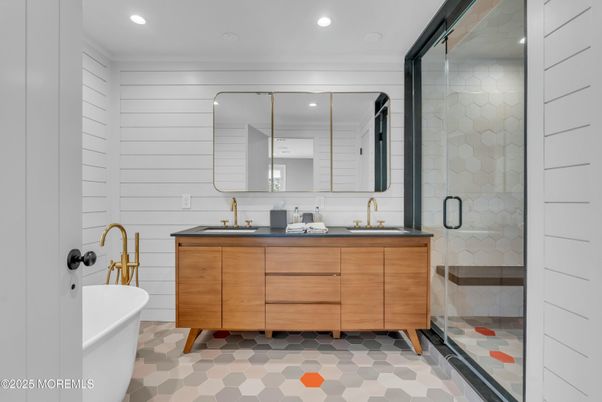 Bathroom, Dual Sink Vanities, Free Standing Baths, Glass Shower, Interior, Recessed Lighting