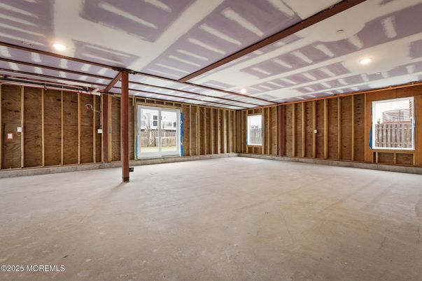 Empty room, Interior, Recessed Lighting, Wooden Walls