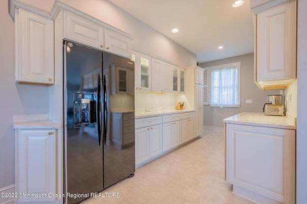 Interior, Kitchen, Recessed Lighting, Washer