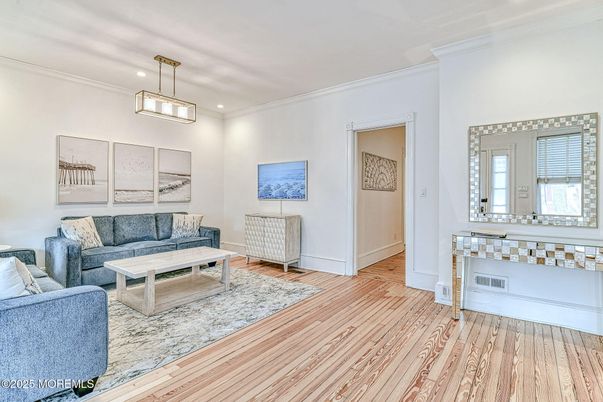 Interior, Living room, Pendant Lights, Recessed Lighting, Wood Texture Flooring
