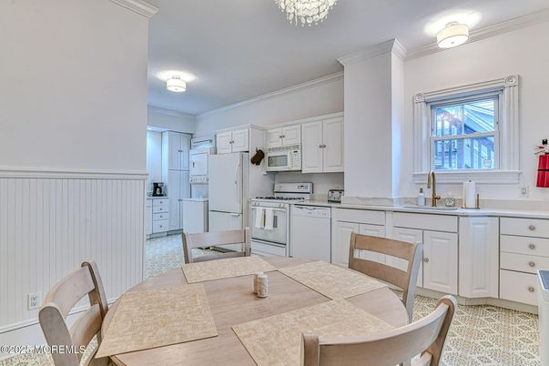 Dining room, Interior, Kitchen