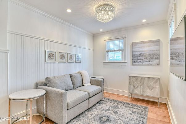 Chandelier, Interior, Recessed Lighting, Wood Texture Flooring