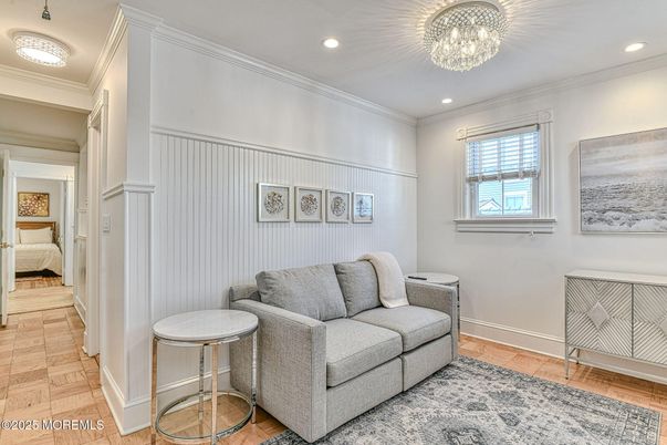 Chandelier, Interior, Recessed Lighting, Wood Texture Flooring