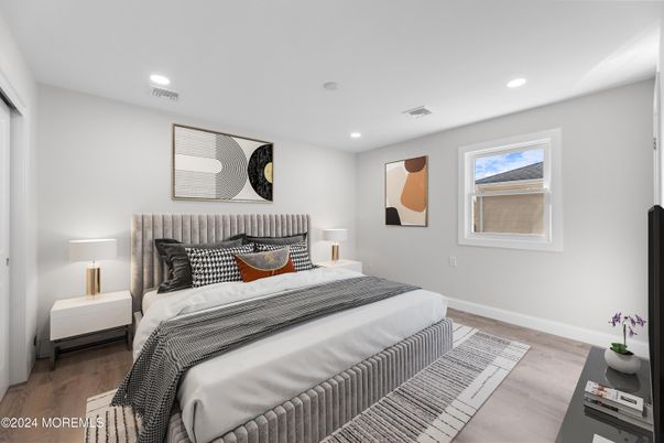 Bedroom, Interior, Recessed Lighting, Wood Texture Flooring