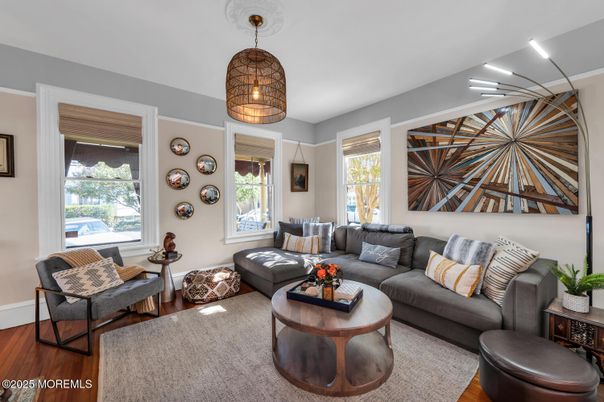 Interior, Living room, Pendant Lights, Recessed Lighting, Wood Texture Flooring